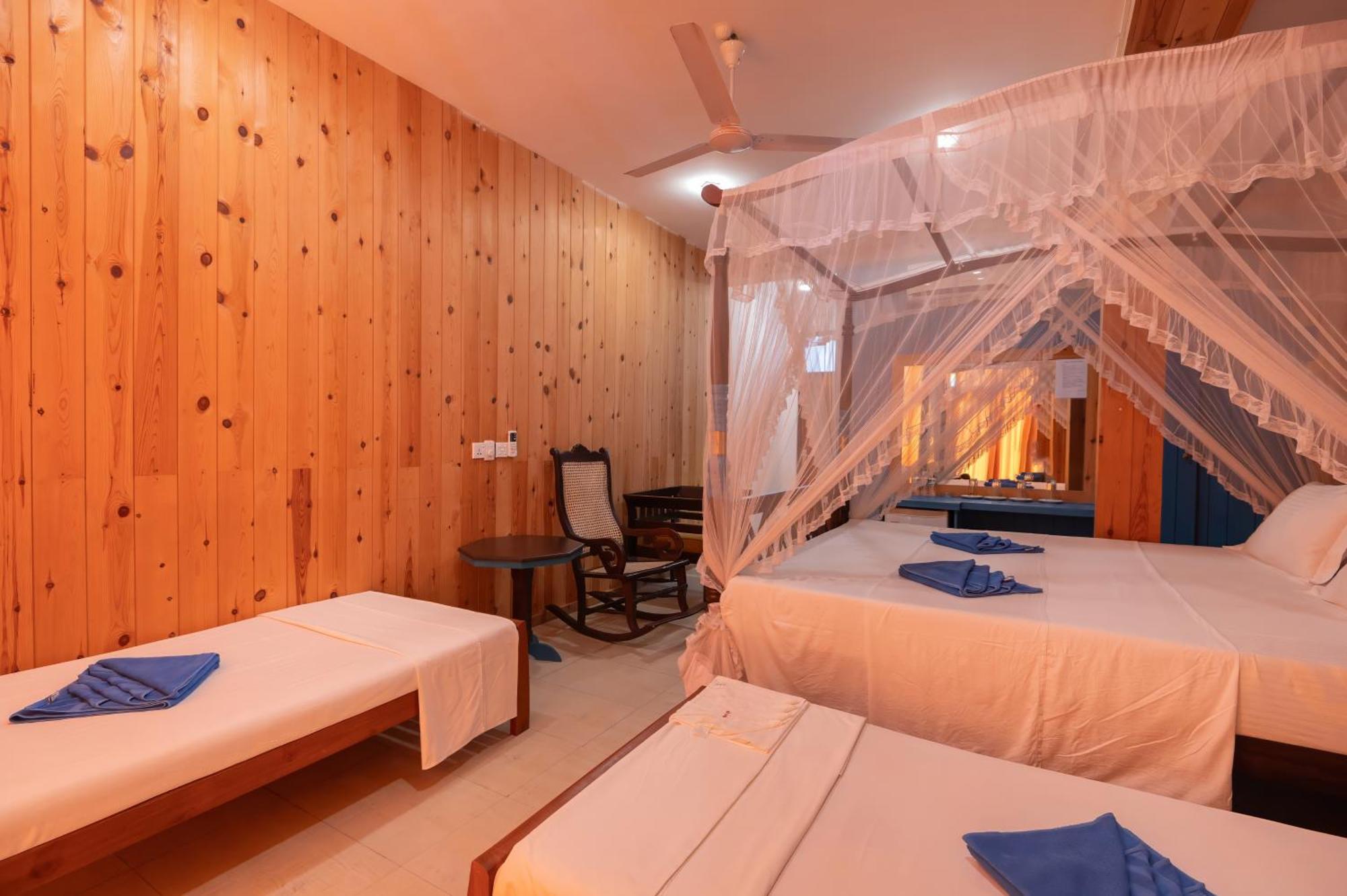 Hotel Aaradhya Mirissa Exteriér fotografie