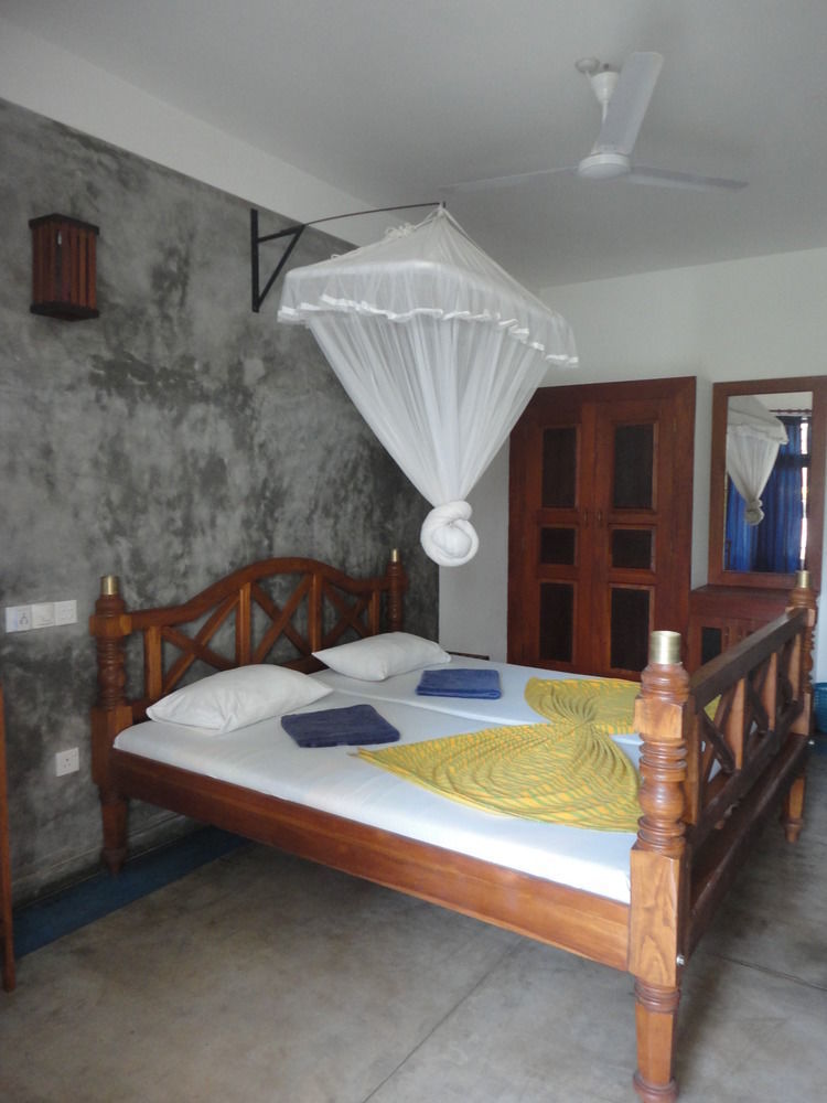 Hotel Aaradhya Mirissa Exteriér fotografie