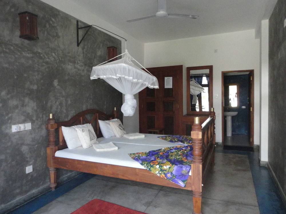 Hotel Aaradhya Mirissa Exteriér fotografie